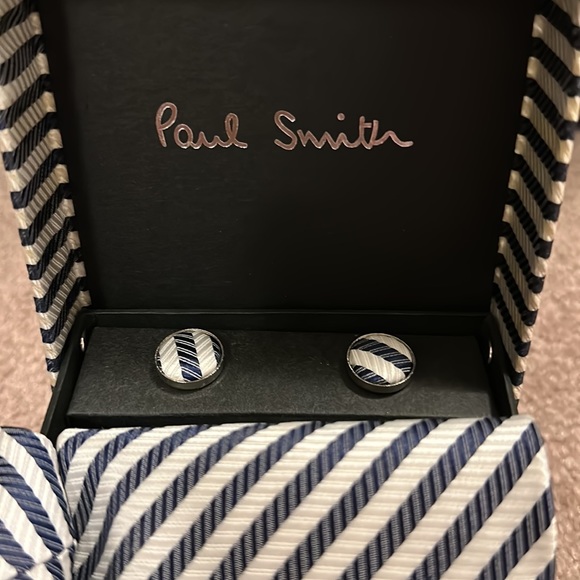 Paul Smith - Gentleman’s Set: Tie, Pocket Square and Cufflinks 😎😎😎 - Picture 2 of 6